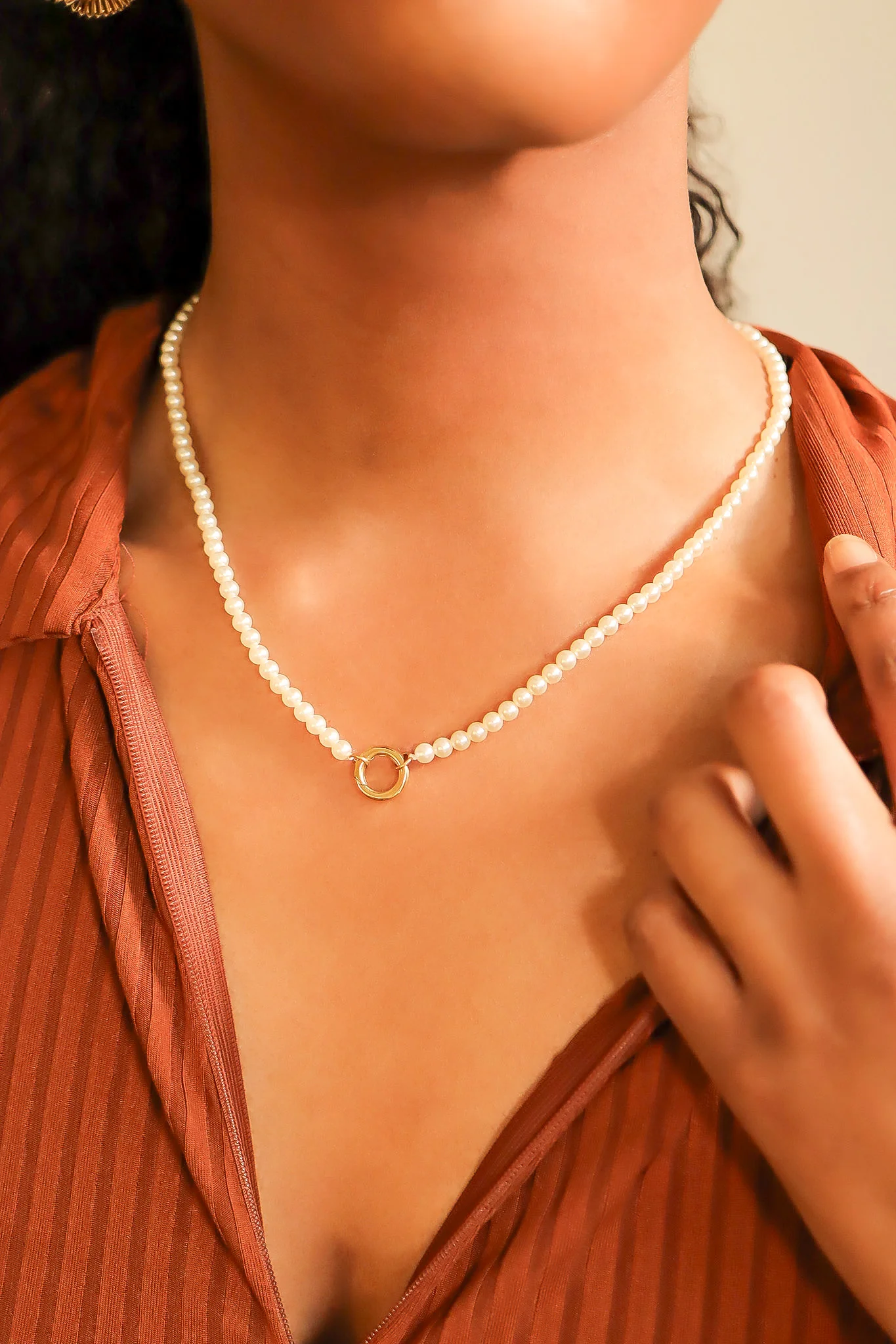 18" Glass Pearl Necklace with Stainless Steel Charm Keeper / SBB0338 - Image 9