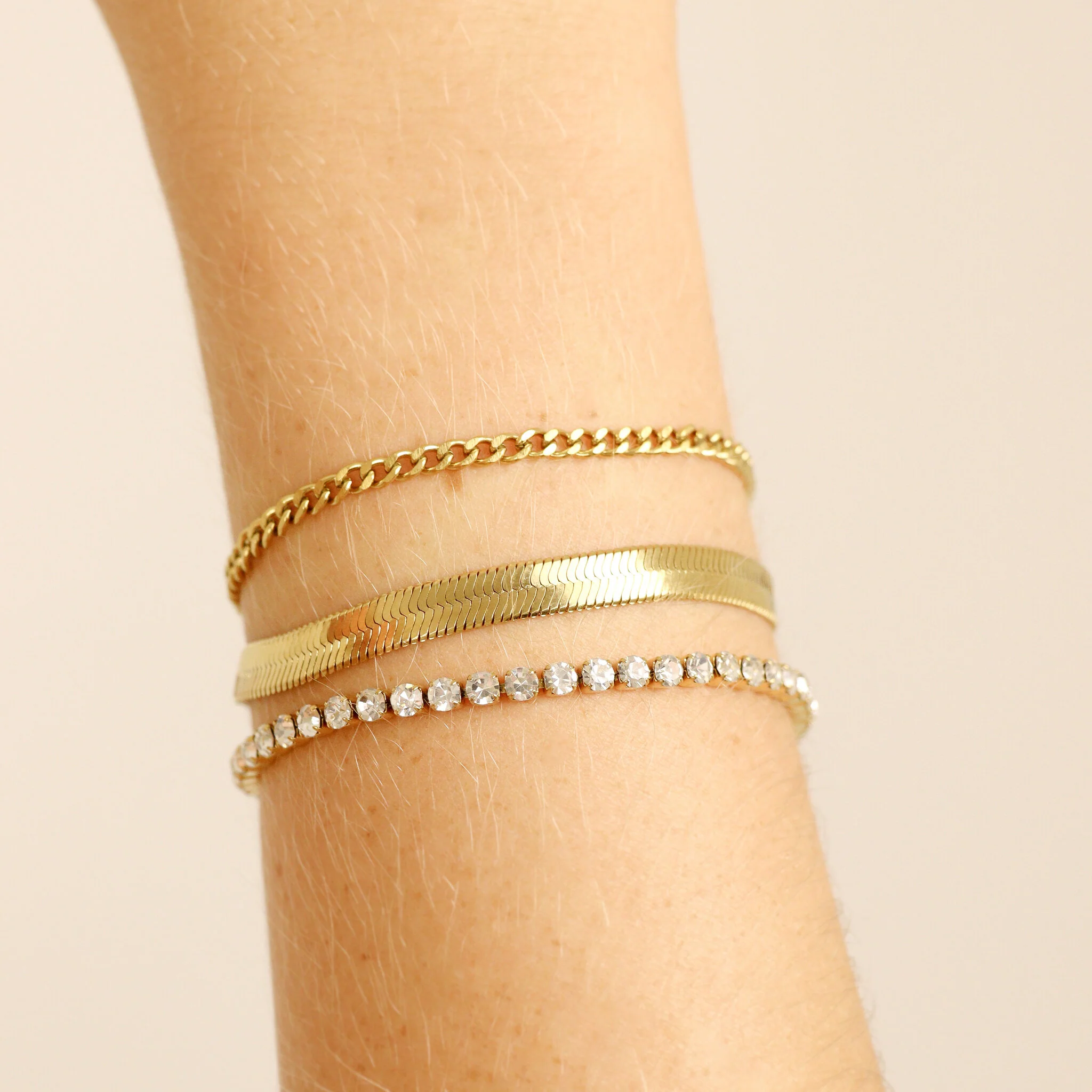 18K Gold PVD Stainless Steel Herringbone Chain Bracelet / BRJ9082 - Image 3