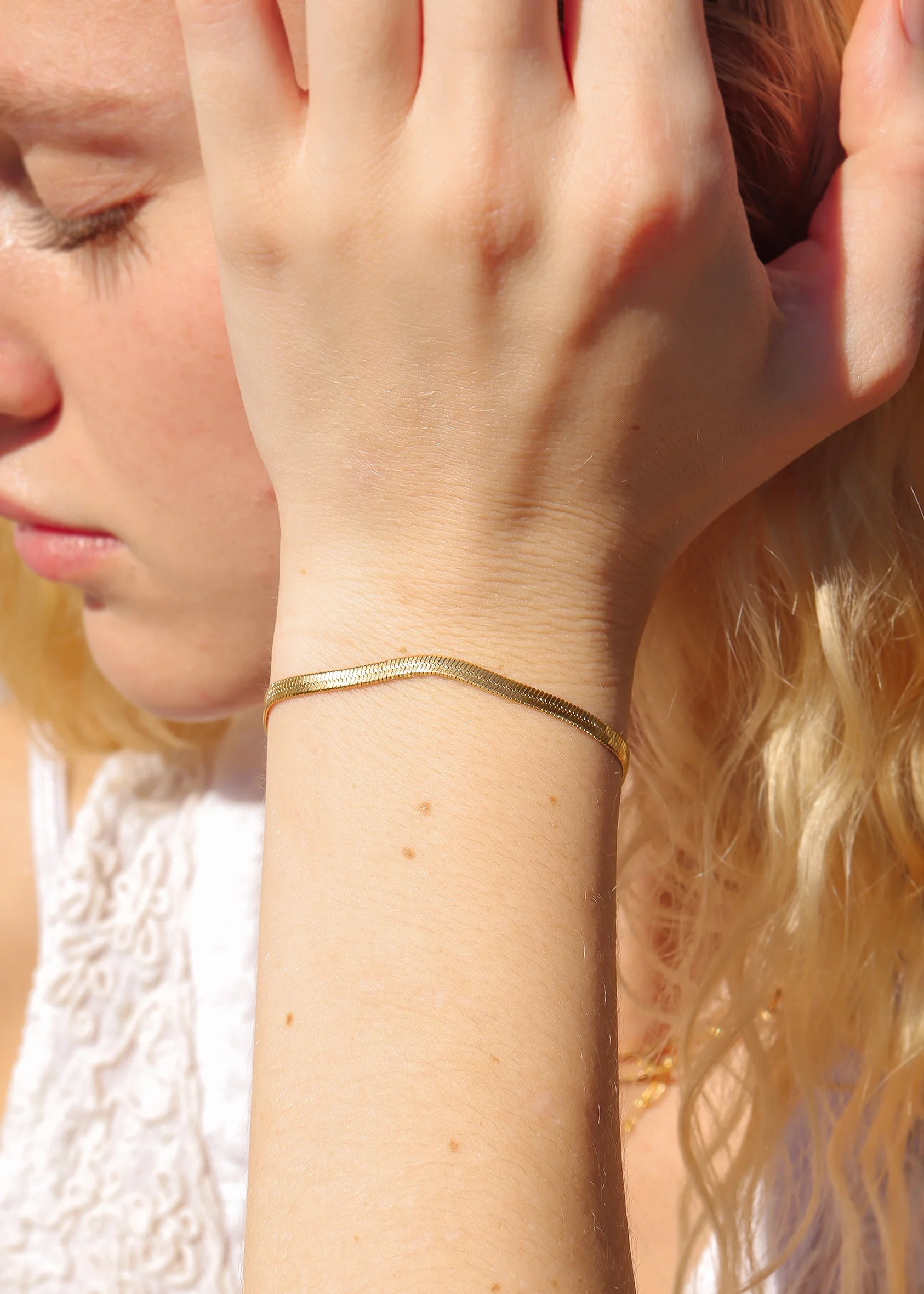 18K Gold PVD Stainless Steel Herringbone Chain Bracelet / BRJ9082 - Image 8