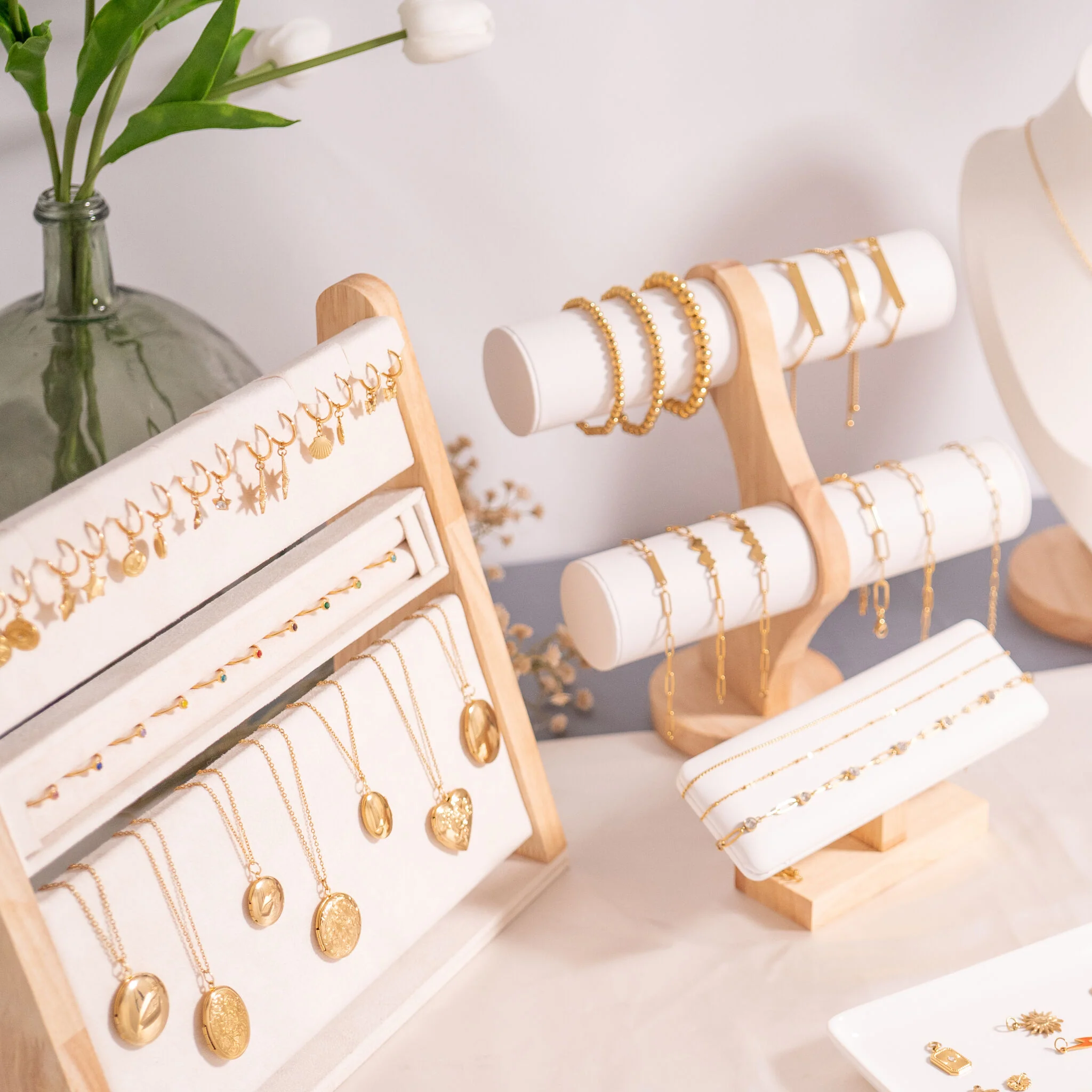 18K Gold PVD Stainless Steel Beaded Stretch Bracelet / SBB0342 - Image 10