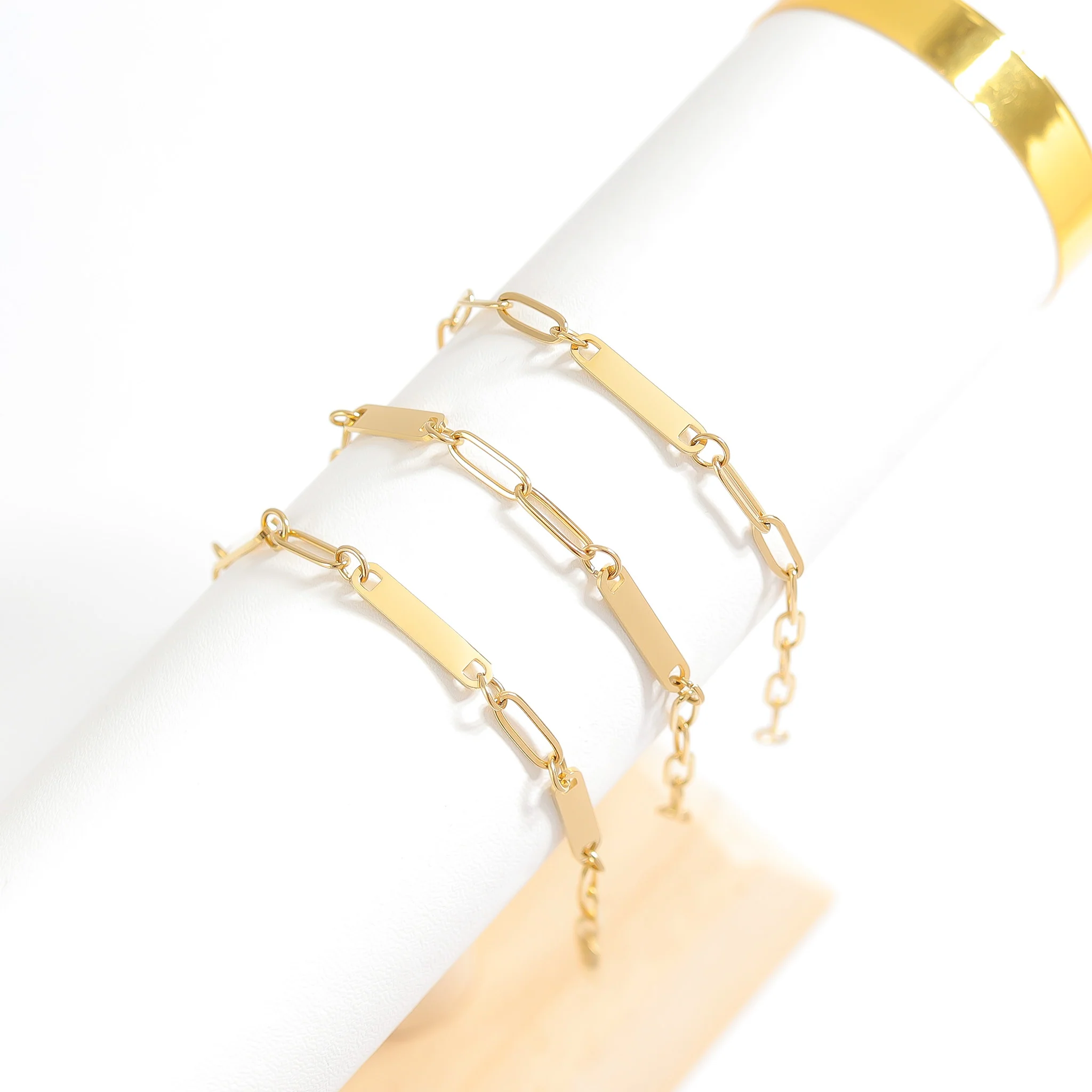 18K Gold PVD Stainless Steel Engravable Paperclip Bar Bracelet / SBB0274 - Image 3