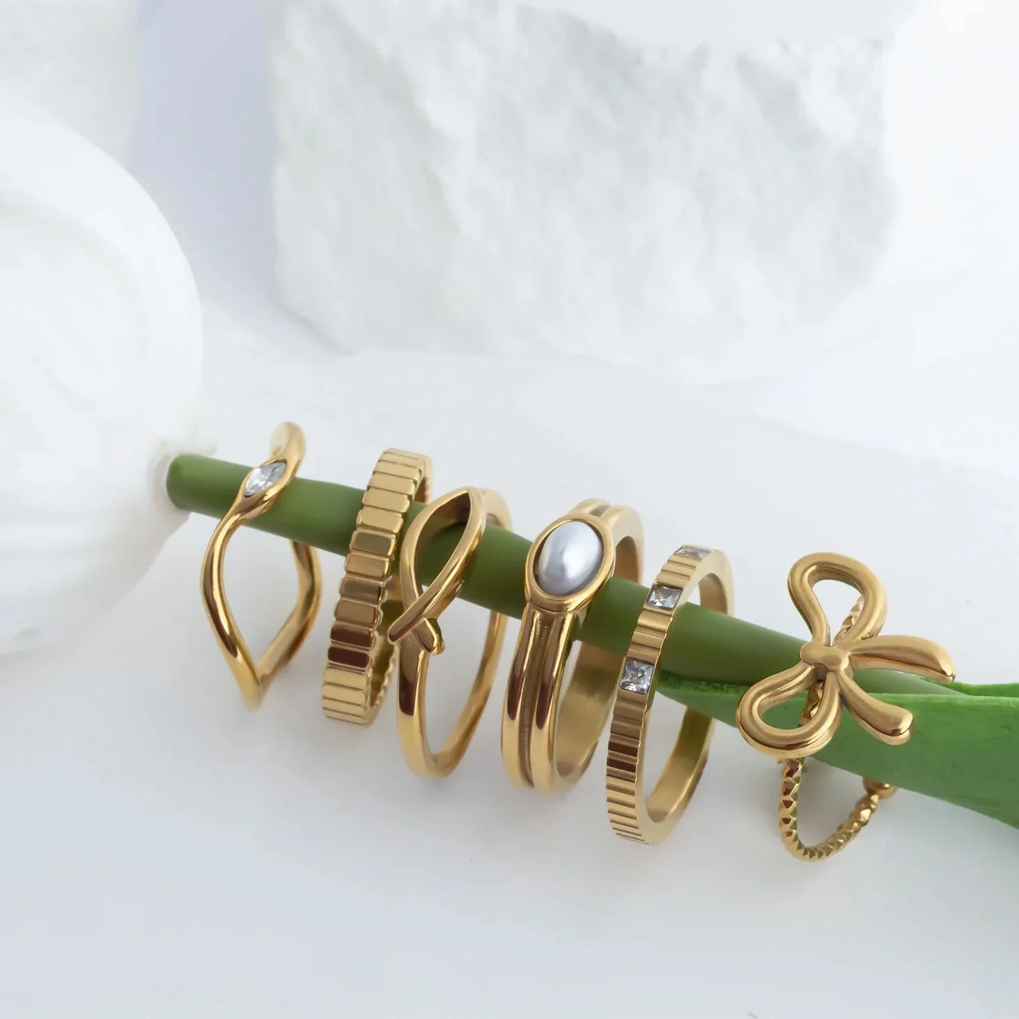 18K Gold PVD Stainless Steel Pearl Statement Ring / KSS0031 - Image 9