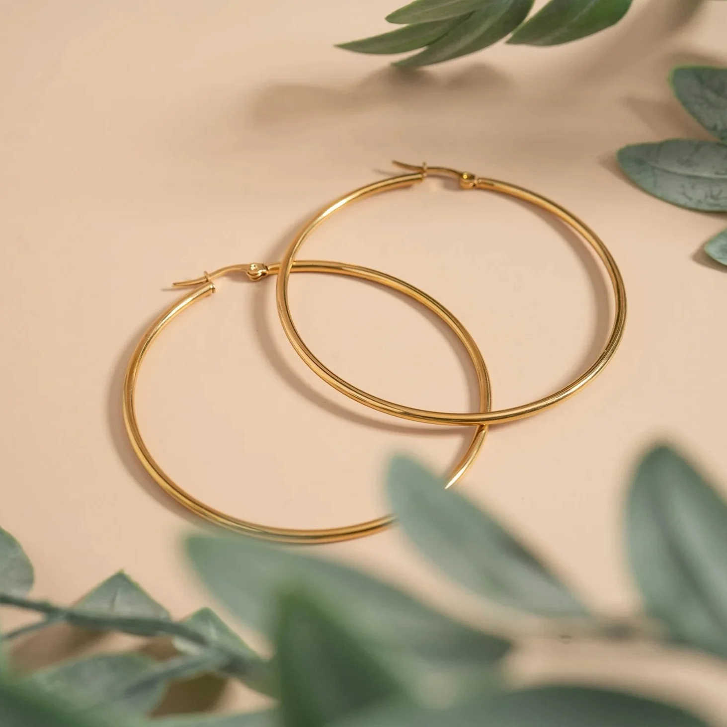 18K Gold PVD Stainless Steel Round Tube Hoop Earrings / ERJ2138 - Image 14