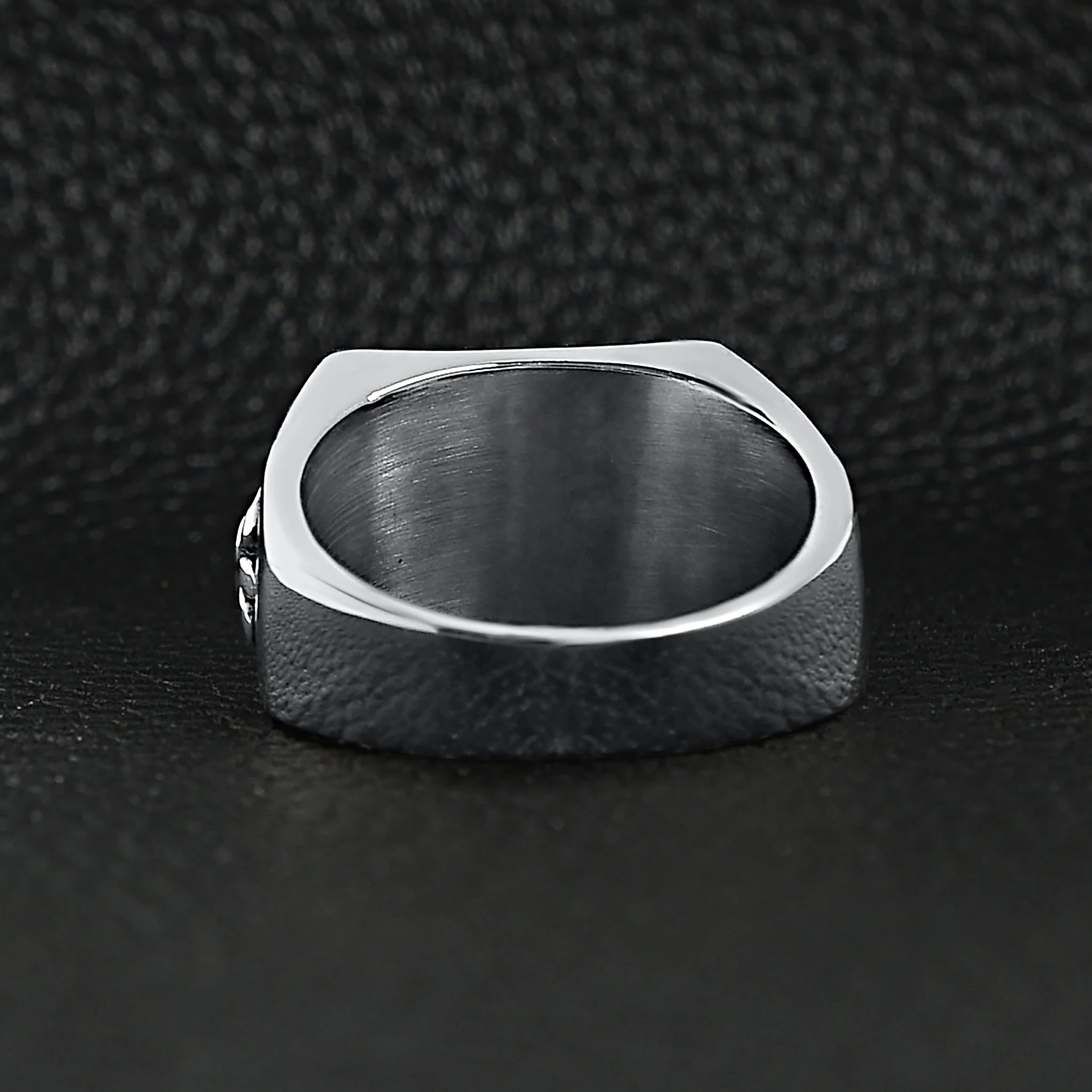 Stainless Steel Polished Black Fleur De Lis Signet Ring / SCR3040 - Image 4