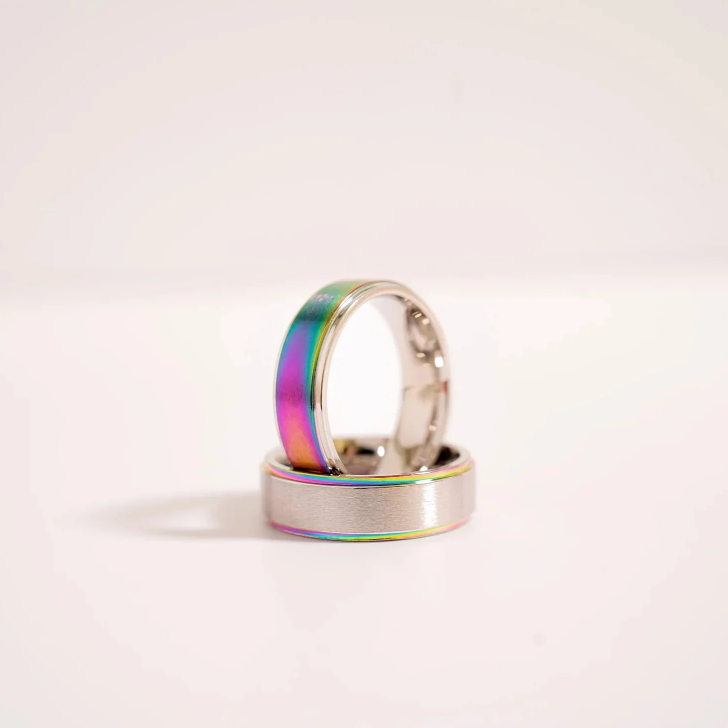 Stainless Steel Rainbow Center Polished Edge Ring / CFR7015 - Image 11